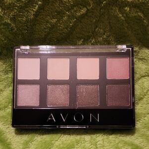 Avon Eyeshadow Palette - Soft Neutrals and Mauve